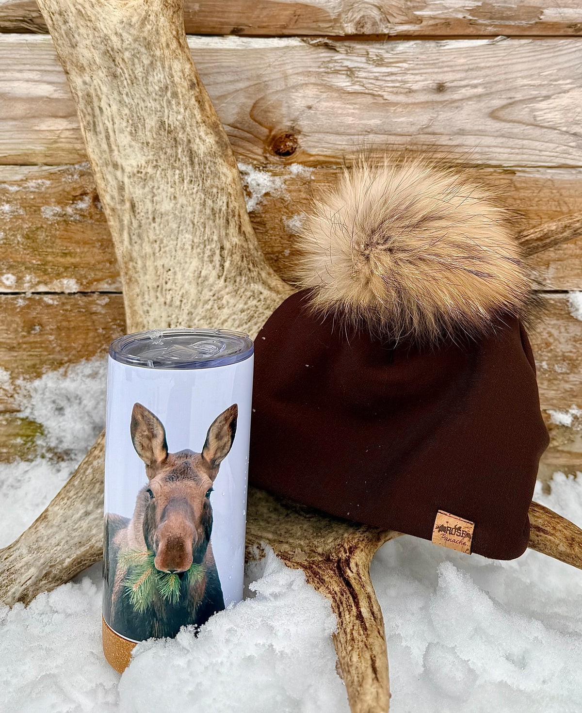Ensemble de Noël ( Thermos + tuque brune avec pompon en vrai fourrure )